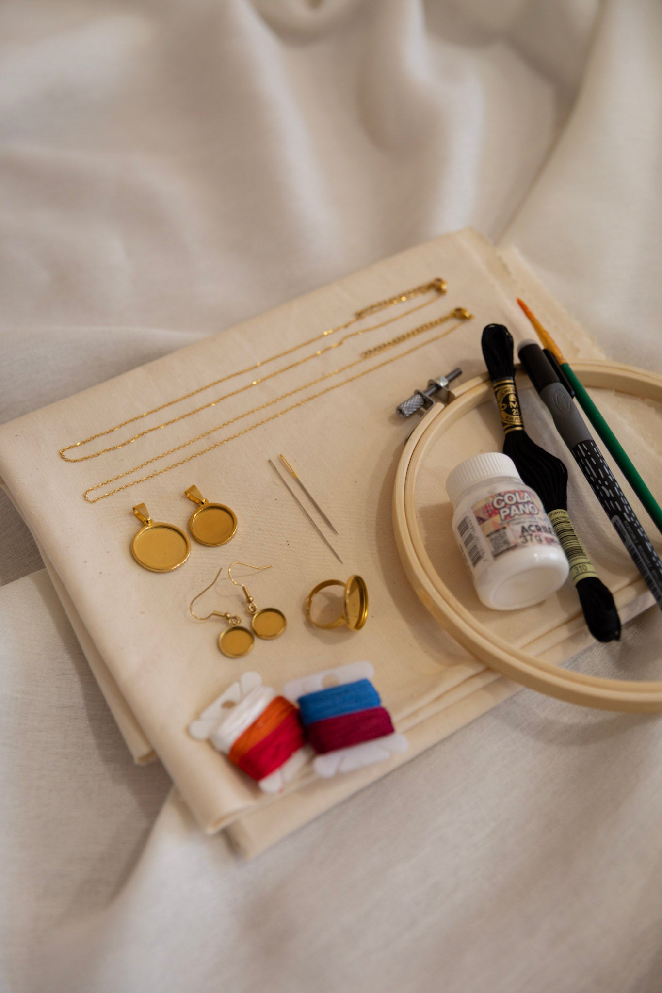 Kit de Bijuteria Bordada